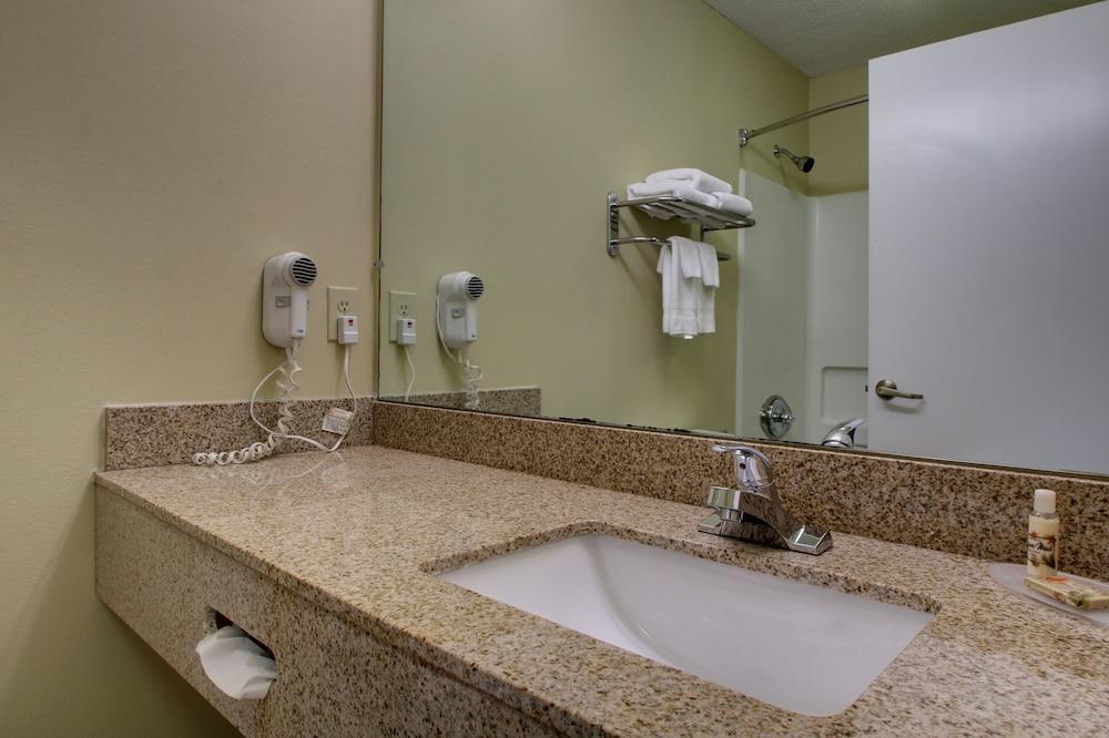 Surestay By Western Southeast 3*