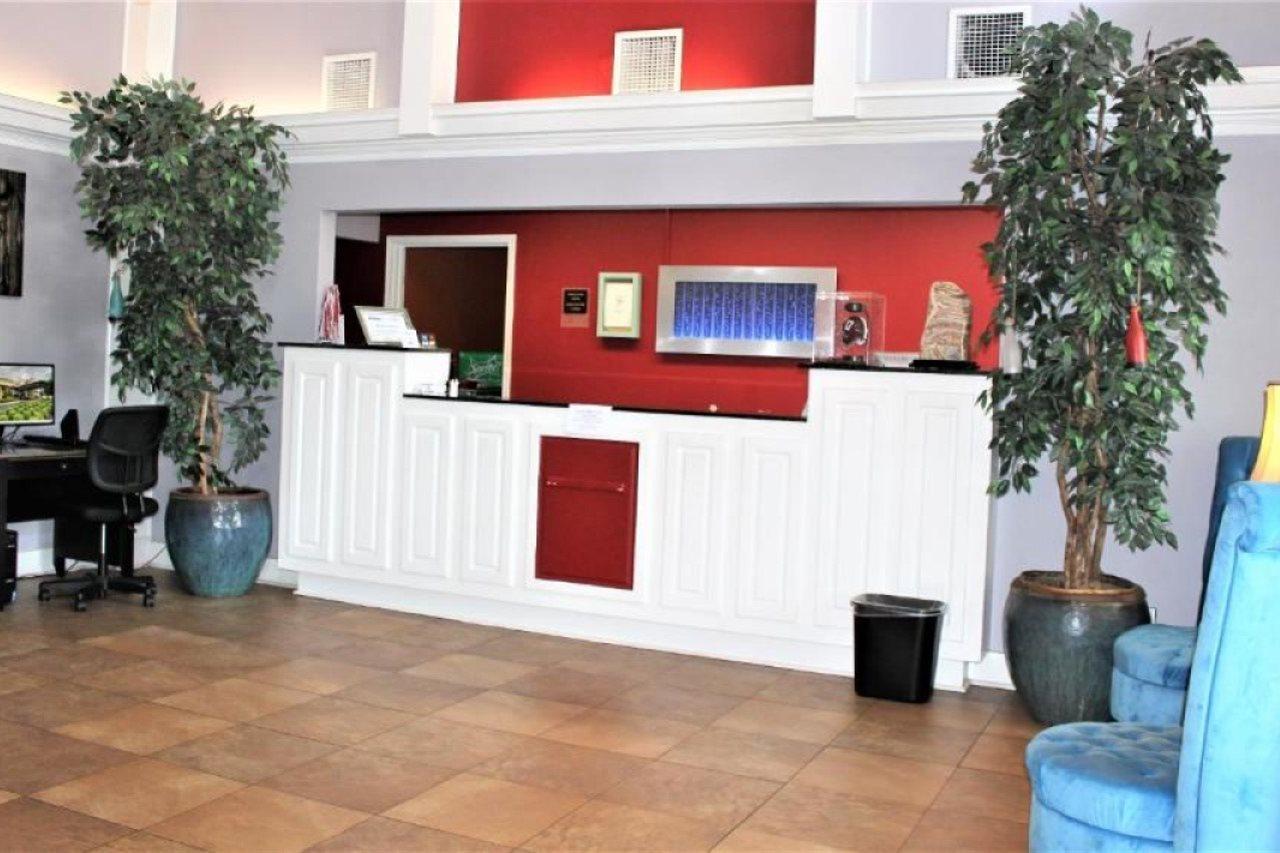 Hotel Surestay By Western Southeast