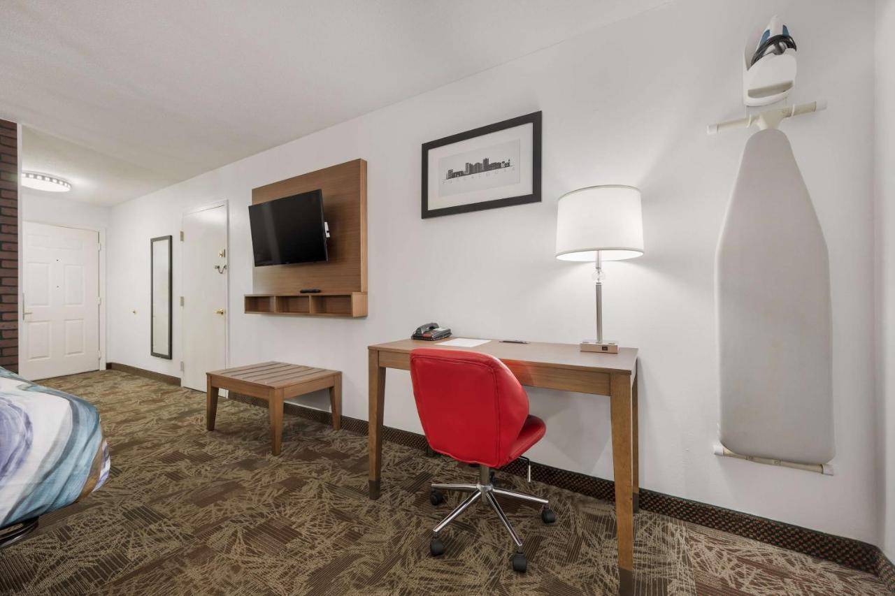 Surestay By Western Southeast Hotel